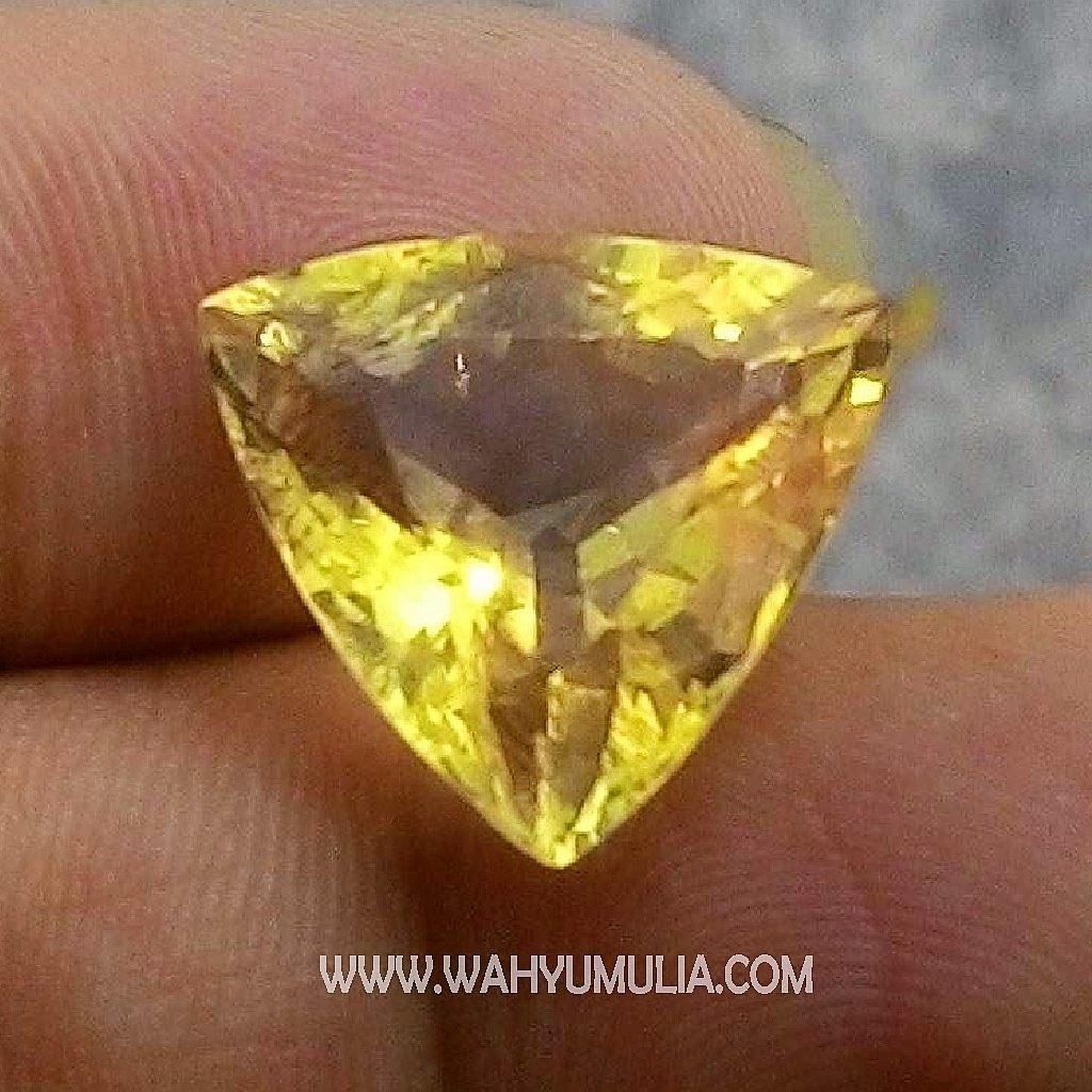 Batu Permata Yellow Citrine Natural (kode:327) - Wahyu Mulia