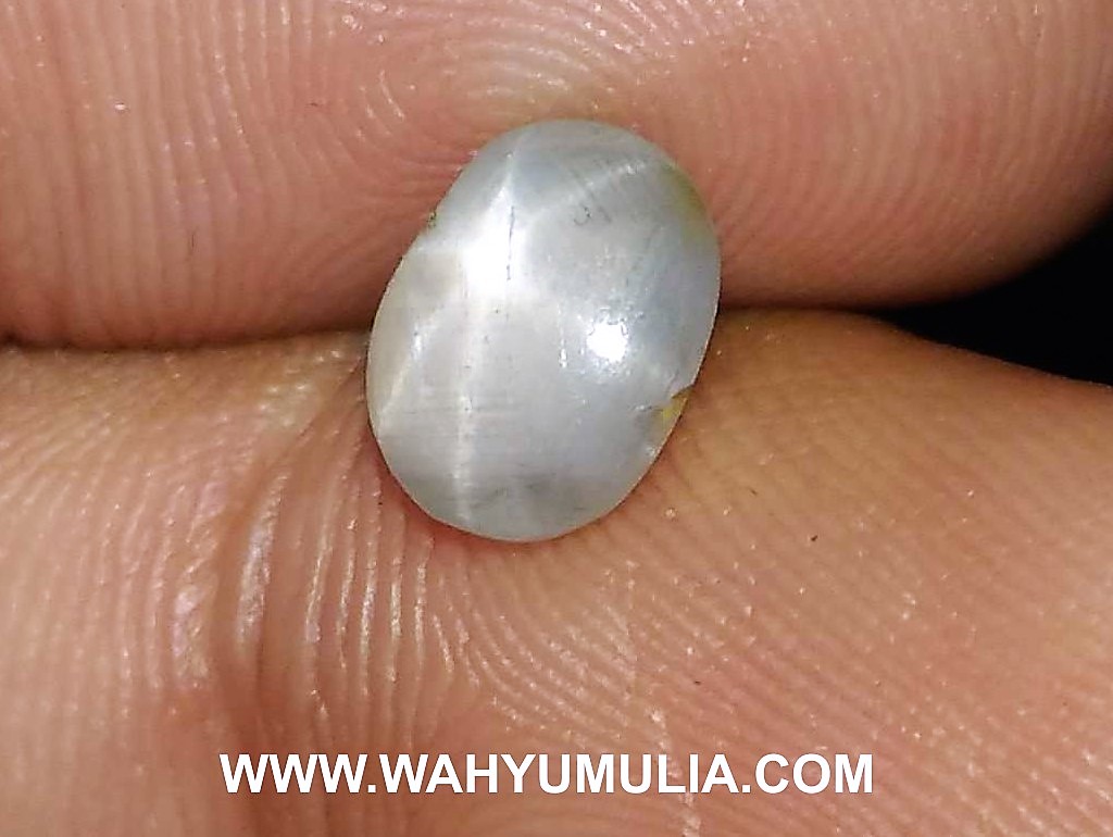  Batu Permata Safir Ster Putih Ceylon White Star Sapphire 