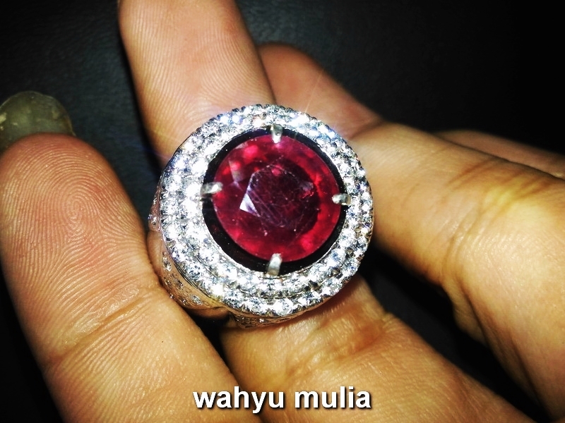 Batu permata Mirah Ruby Asli (kode:686) - Wahyu Mulia