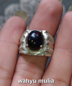 khasiat batu black opal asli