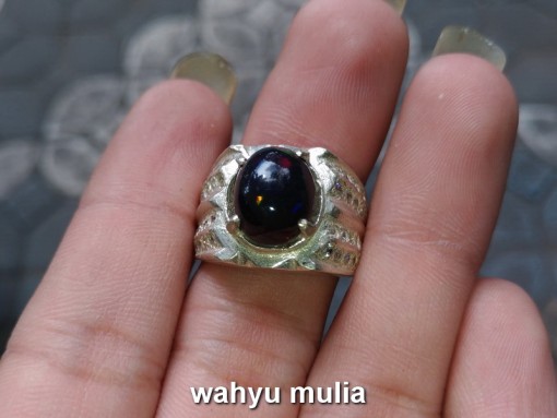 Batu Black Opal Kalimaya Hitam Asli (kode:726) - Wahyu Mulia