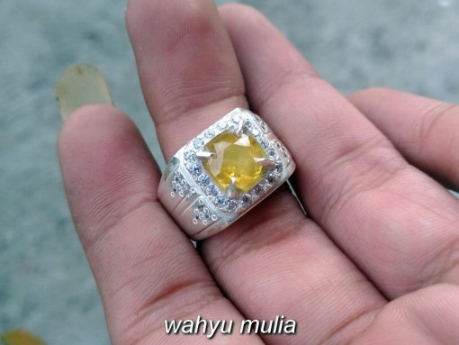 jual batu akik yellow safir kuning yakut asli ber sertifikat memo