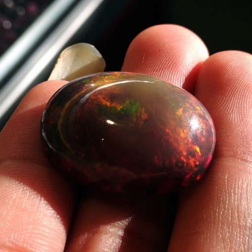 gambar batu permata black opal big size yang bagus
