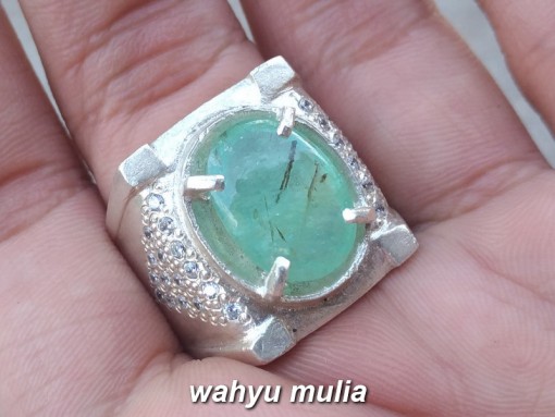 jual batu permata emerald beryl colombia yang bagus