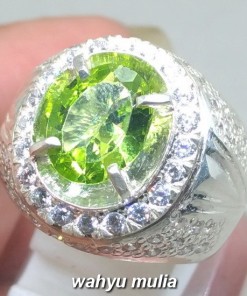 cincin batu peridot hijau 3