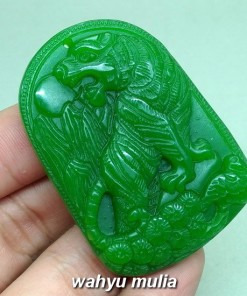 gambar batu giok hijau ukir harimau macan asli yang bagus