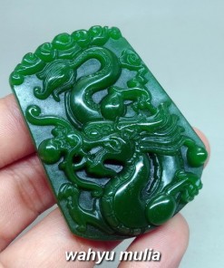 liontin Batu Giok hijau ukir naga Asli (Kode 1005) - Wahyu Mulia