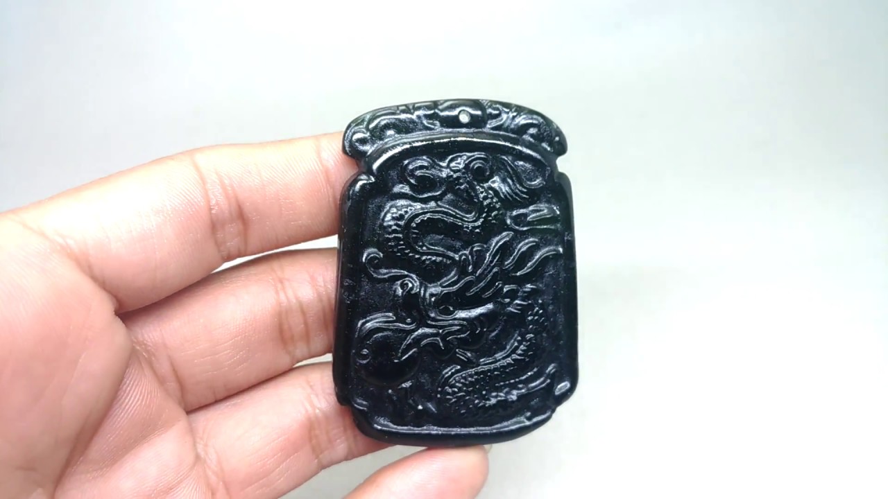 Pendant Batu  black jade  bentuk naga  Asli Kode 1008 