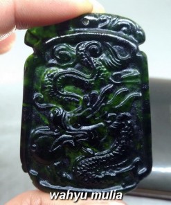 pendant batu giok black jade ukir naga natural ori yang bagus_5