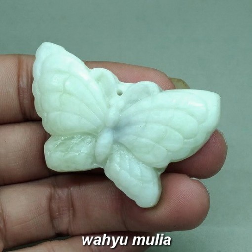 pendant batu jade giok grade a motif kupu kupu yang bagus
