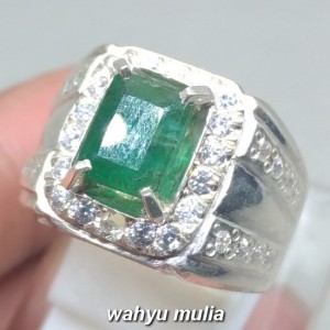 Cincin Batu Zamrud hijau natural Emerald Beryl bentuk kotak asli harga murah colombia_1