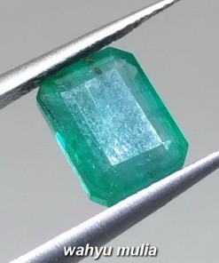 foto Batu Jamrud Emerald Beryl Kotak Hijau Asli cincin liontin colombia ciri jenis harga khasiat_2