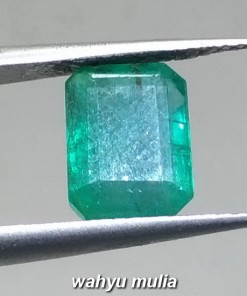 foto Batu Jamrud Emerald Beryl Kotak Hijau Asli cincin liontin colombia ciri jenis harga khasiat_3