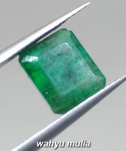 foto Batu Zamrud Emerald Beryl Kotak Hijau Asli kolombia afrika khasiat ciri jenis harga bagus_2