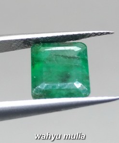 foto Batu Zamrud Emerald Beryl Kotak Hijau Asli kolombia afrika khasiat ciri jenis harga bagus_3