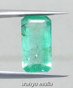 foto Batu Permata Emerald Zamrud Colombia Hijau Kotak HQ Asli ciri harga khasiat memo sertifikat_2