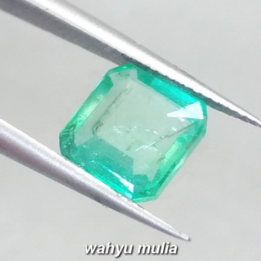 foto Batu Permata Emerald Zamrud Colombia Kotak HQ Asli ciri harga khasiat memo sertifikat ring perak_3
