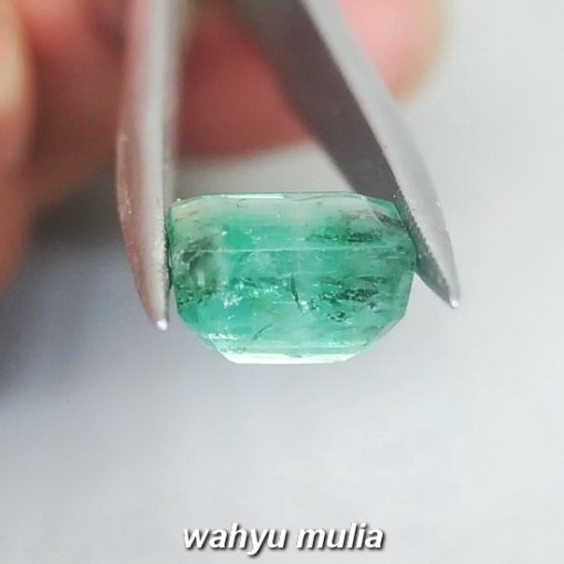 foto Batu Permata Jamrud Kolombia Kotak Emerald Beryl HQ harga khasiat ciri memo sertifikat besar_5