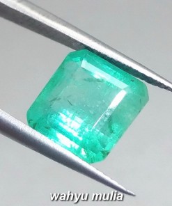 gambar Batu Permata Emerald Beryl Zamrud Colombia Kotak HQ Asli ciri khasiat harga jamrud bersertifikat memo_1