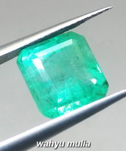 gambar Batu Permata Emerald Beryl Zamrud Colombia Kotak HQ Asli ciri khasiat harga jamrud bersertifikat memo_2