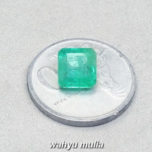 gambar Batu Permata Emerald Beryl Zamrud Colombia Kotak HQ Asli ciri khasiat harga jamrud bersertifikat memo_5