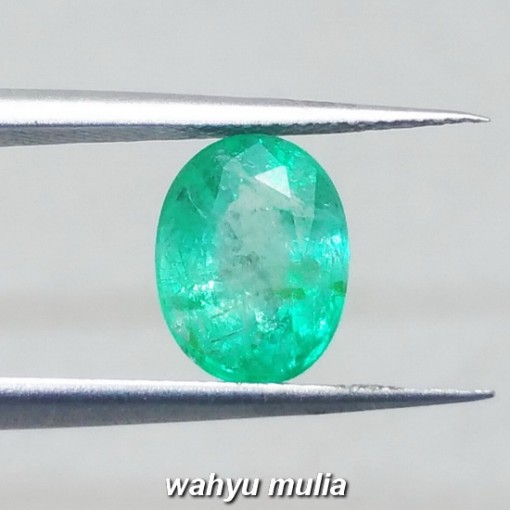 gambar Batu Permata Zamrud Kolombia Asli oval ciri harga khasiat hijau tua bening kristal_5
