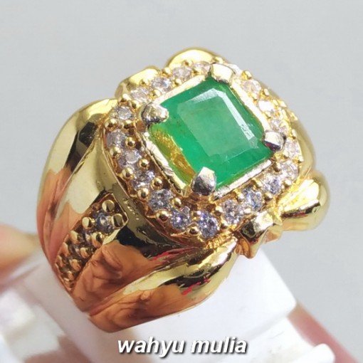 foto Batu Cincin Zamrud Colombia Kotak Emerald Beryl Bersertifikat Memo Asli natural bagus harga murah ciri khasiat jamrud_2