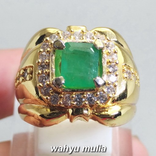 foto Batu Cincin Zamrud Colombia Kotak Emerald Beryl Bersertifikat Memo Asli natural bagus harga murah ciri khasiat jamrud_4