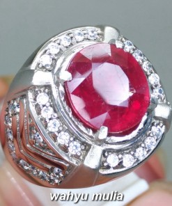 gambar Batu Cincin Permata Natural Ruby Corundum merah Asli dijual harga kegunaan asal ciri palsu bersertifikat murah berkualitas_2