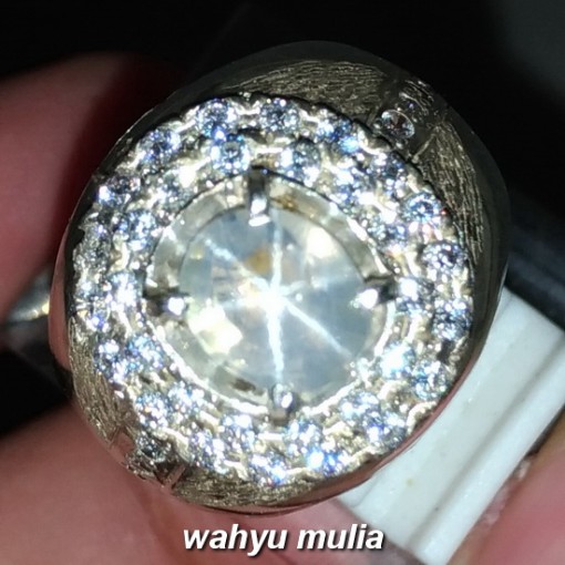 gambar jual cincin Batu White Safir Star Ceylon Putih bening Srilangka Asli natural bersertifikat silky milky kristal ciri harga khasiat birma kalimantan bagus _1