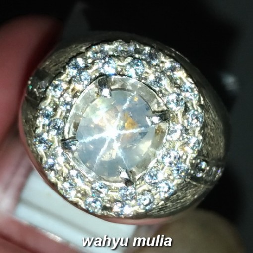 gambar jual cincin Batu White Safir Star Ceylon Putih bening Srilangka Asli natural bersertifikat silky milky kristal ciri harga khasiat birma kalimantan bagus _2