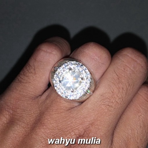 gambar jual cincin Batu White Safir Star Ceylon Putih bening Srilangka Asli natural bersertifikat silky milky kristal ciri harga khasiat birma kalimantan bagus _7