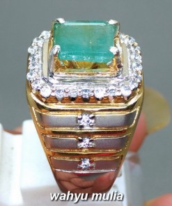 foto jual Batu Cincin Zamrud Hijau Natural Emerald Beryl Kotak asli bersertifikat mustika berkhodam afrika kolombia jenis kalimantan kegunaan harga _3