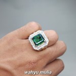 gambar Batu Cincin Zamrud Emerald Beryl hijau tua Kotak asli natural kolombia afrika india bagus ciri harga khasiat bersertifikat berkhodam mustika_4