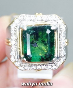 gambar Batu Cincin Zamrud Emerald Beryl hijau tua Kotak asli natural kolombia afrika india bagus ciri harga khasiat bersertifikat berkhodam mustika_5