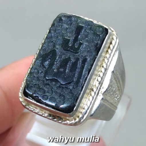 gambar Batu Cincin Giok Hitam Lafadz Allah Black jade asli natural bersertifikat korea birma cina harga khasiat jenis magnet_1