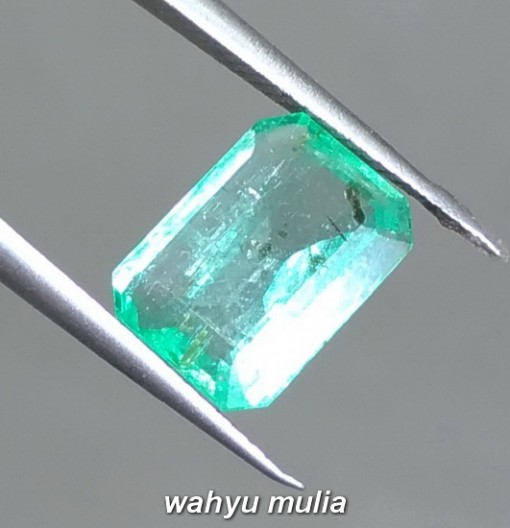 Harga Batu Permata Zamrud Colombia Emerald Beryl Kotak Asli bersertifikat bagus pria wanita hijau tua muda kristal_1