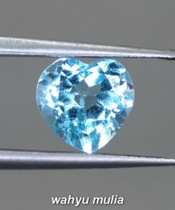 gambar jual Batu Permata Blue Topaz Biru Bentuk Love heart Asli bersertifikat berkhasiat ciri harga kegunaan london swiss_4