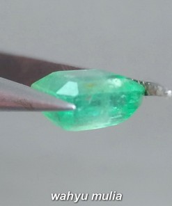 khasiat Batu Jamrud Emerald Beryl Colombia persegi Asli bersertifikat rusi brazil afrika yang bagus kristal minor hijau tua_4