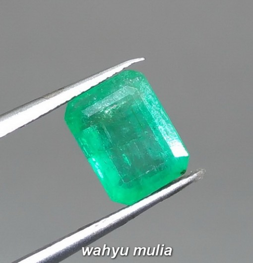 manfaat Batu Hijau Zamrud Kolombia Emerald Beryl Kotak Asli berenergi berkhodam berkhasiat harga ciri jenis asal _2