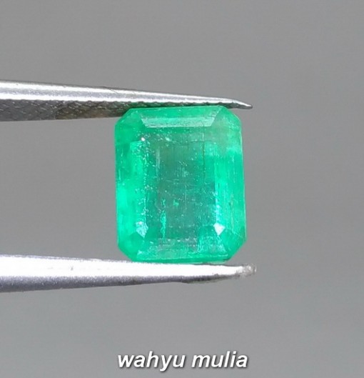 manfaat Batu Hijau Zamrud Kolombia Emerald Beryl Kotak Asli berenergi berkhodam berkhasiat harga ciri jenis asal _3