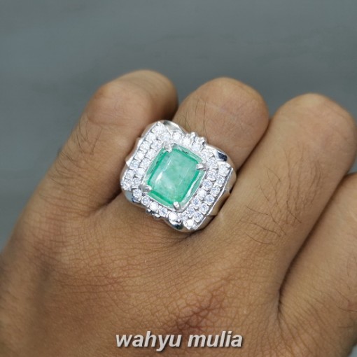 Batu Hijau Zamrud Emerald Beryl Kolombia Bersertifikat asli Ring Perak harga ciri
