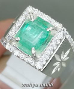 Natural Emerald Beryl Colombia Bersertifikat Ring Perak hijau bersinar